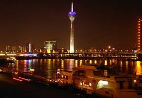 Walks across Dusseldorf